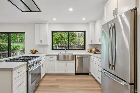 $895,000 | 18787 Gillman Drive, Sonoma, CA 95476