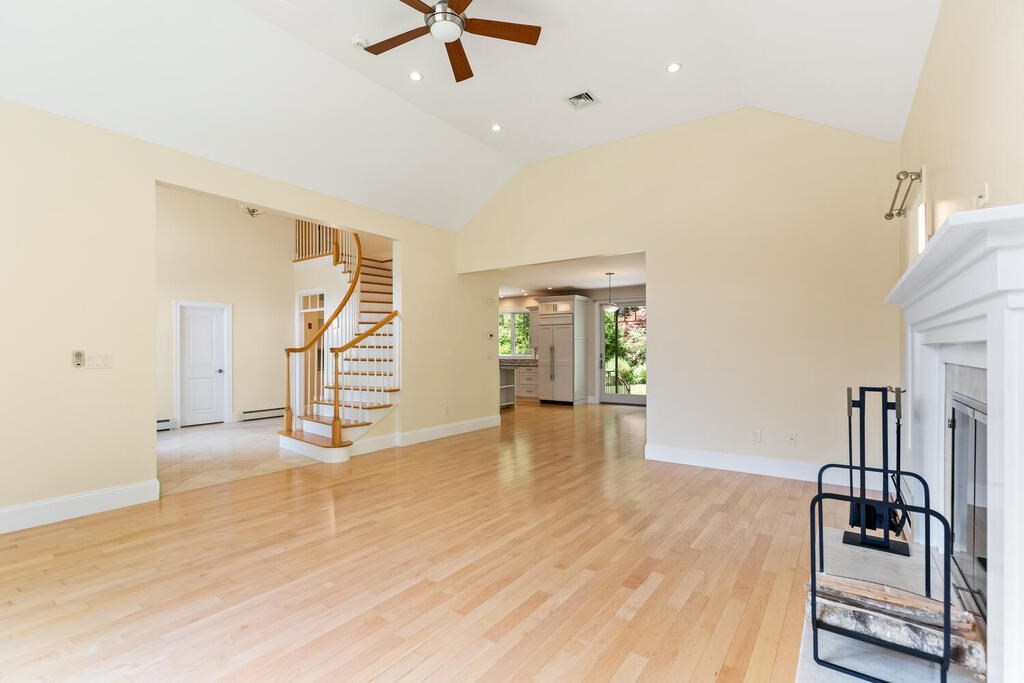9 Lockeland Road Winchester, MA 01890 - Photo 9 of 33 Gallery Image 9