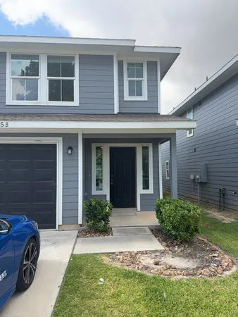 $1,640 | 505 Hines Avenue, Unit B, Willis, TX 77378
