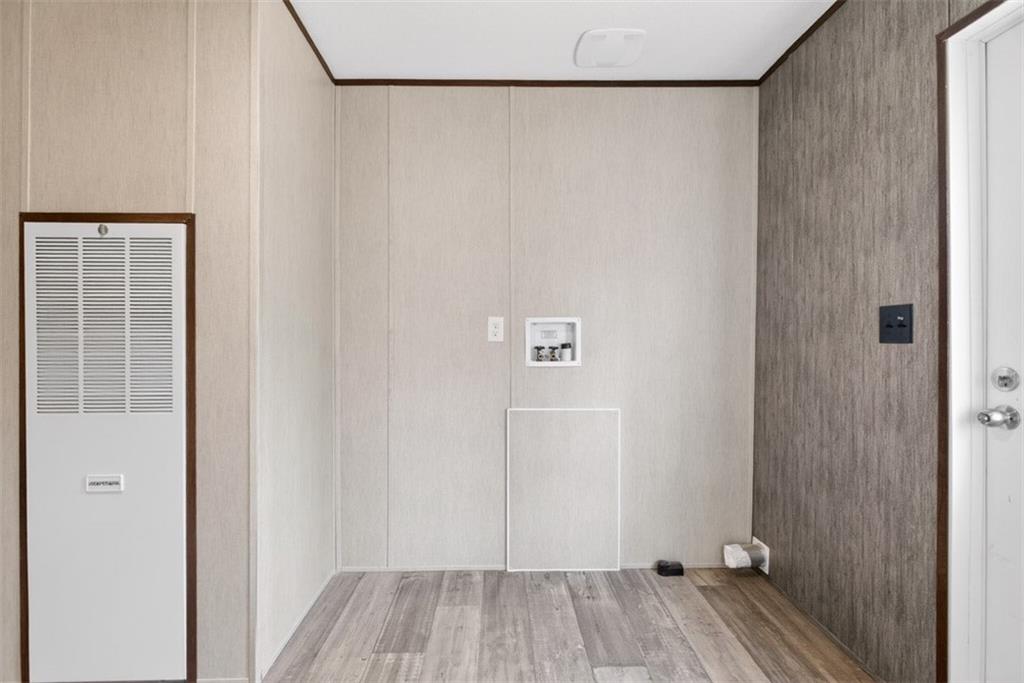 533 Pearwood Road Royston, GA 30662 - Photo 26 of 50 a view of a small space with wooden floor and a window