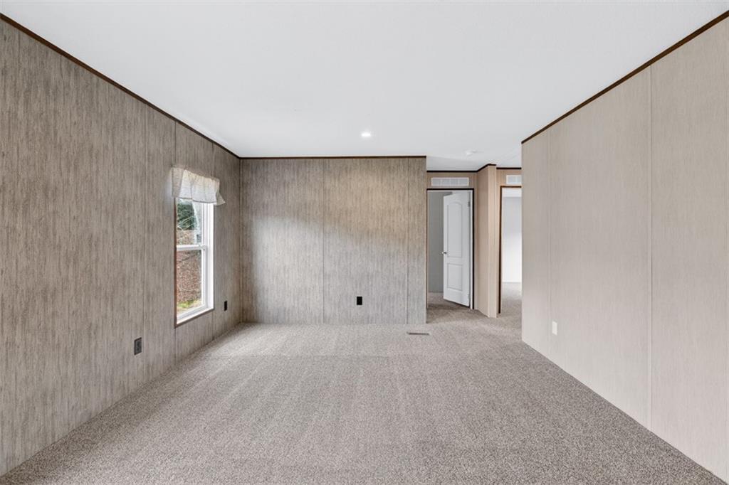 533 Pearwood Road Royston, GA 30662 - Photo 28 of 50 a view of an empty room