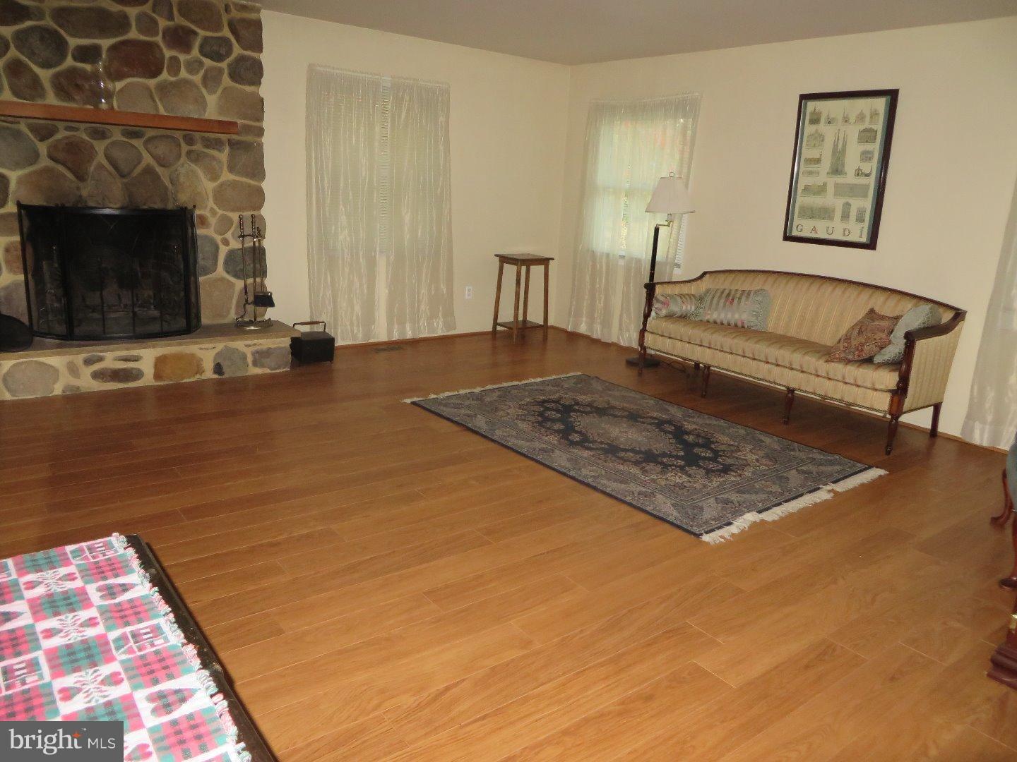 34 East Stokes Road Willingboro, NJ 08046 - Photo 6 of 25 Gallery Image 6