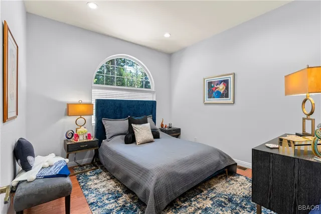 $1,190,000 | 27312 Little Bear Road, Lake Arrowhead, CA 92352