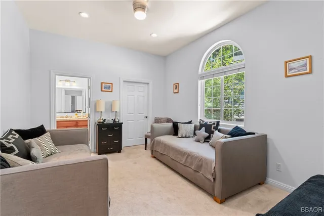 $1,190,000 | 27312 Little Bear Road, Lake Arrowhead, CA 92352