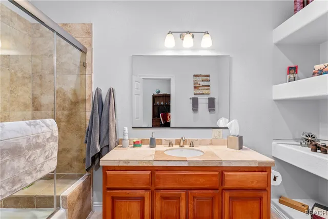 $1,190,000 | 27312 Little Bear Road, Lake Arrowhead, CA 92352