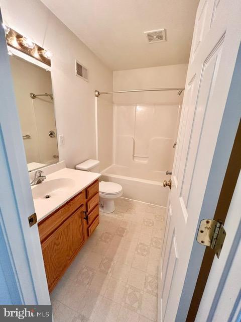 2005 Greystone Drive Lebanon, PA 17042 - Photo 19 of 35 a bathroom with a sink a toilet and shower