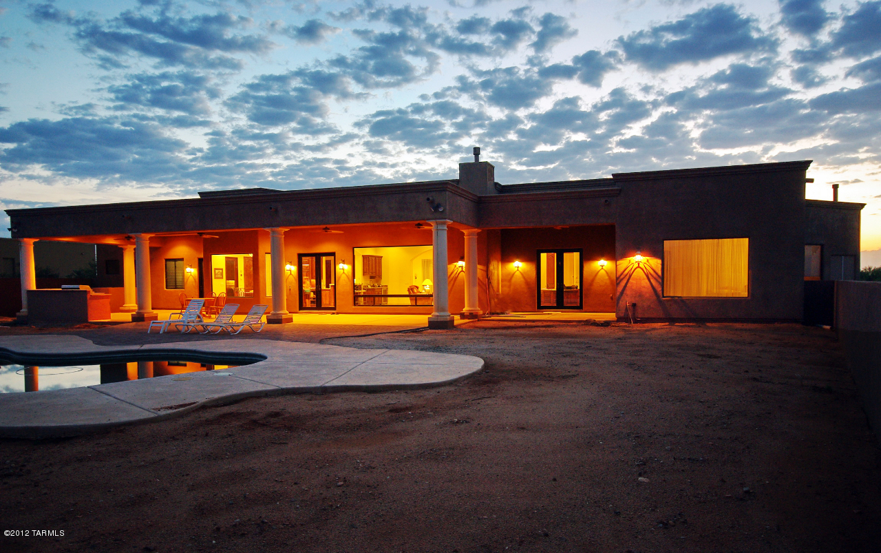 8421 South Triangle R Ranch Place Vail, AZ 85641 - Photo 2 of 32 Gallery Image 2