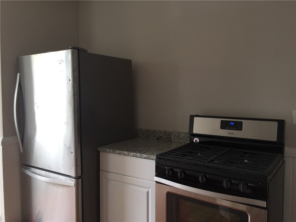 41 Annandale Road Newport, RI 02840 - Photo 32 of 40 unit 2F $1100 per month + utilities Lease until May 31 2019