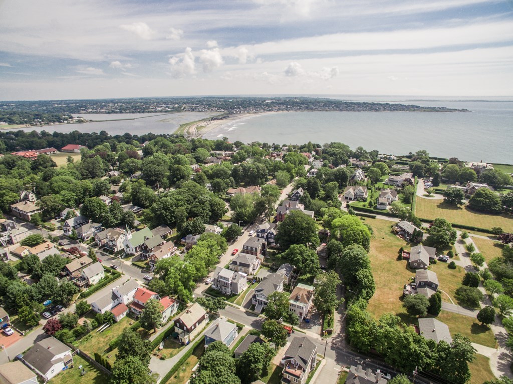 41 Annandale Road Newport, RI 02840 - Photo 6 of 40 41 Annandale Road Newport, RI
