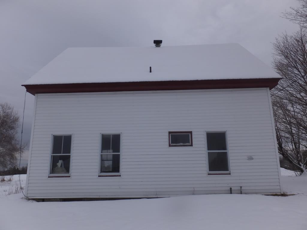 186 South Road Topsfield, ME 04490 - Photo 3 of 21 Photo