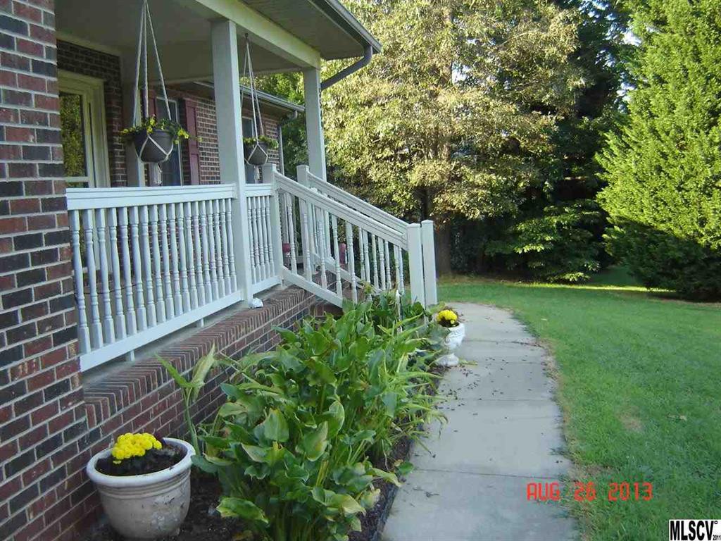 5549 Grace Chapel Road Hickory, NC 28601 - Photo 16 of 25 Gallery Image 16