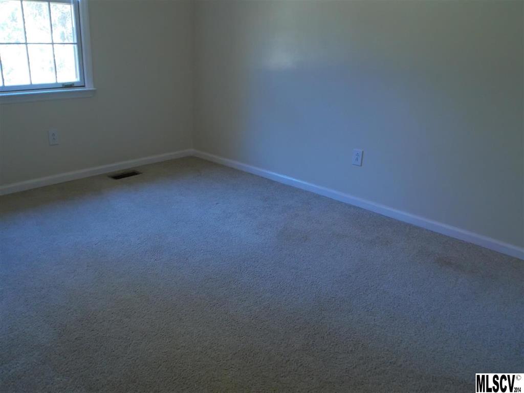 5549 Grace Chapel Road Hickory, NC 28601 - Photo 4 of 25 Gallery Image 4