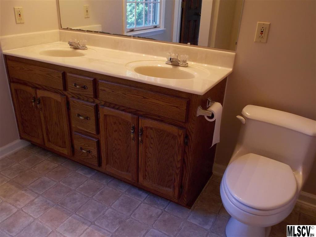 5549 Grace Chapel Road Hickory, NC 28601 - Photo 5 of 25 Gallery Image 5