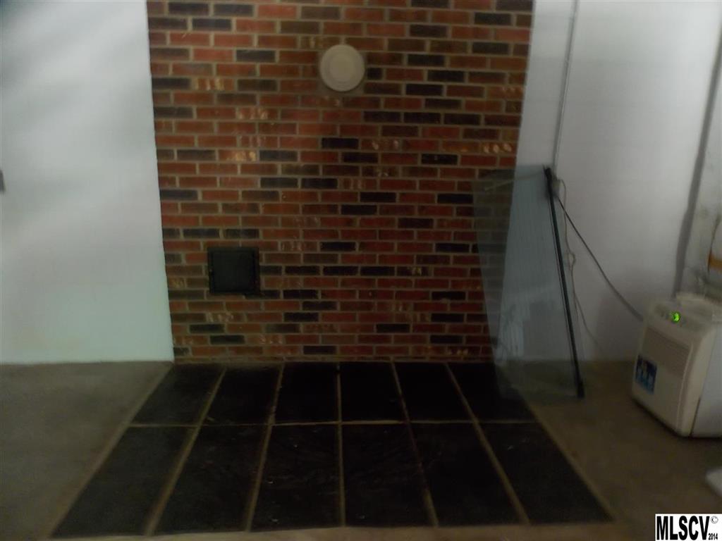 5549 Grace Chapel Road Hickory, NC 28601 - Photo 9 of 25 Gallery Image 9