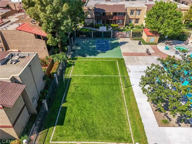 $1,895 | 1030 West MacArthur Boulevard, Unit 51, Santa Ana, CA 92707