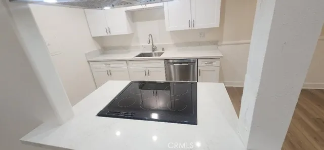 $1,895 | 1030 West MacArthur Boulevard, Unit 51, Santa Ana, CA 92707