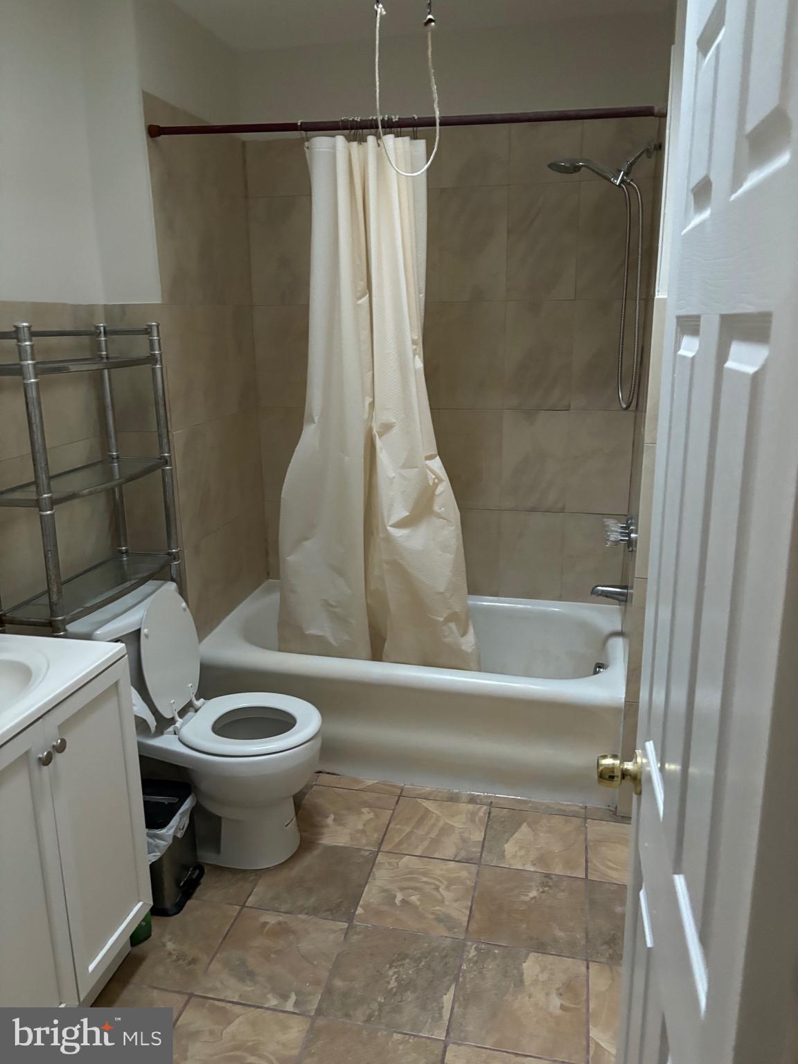 5518 Westford Road Philadelphia, PA 19120 - Photo 11 of 16 Gallery Image 11