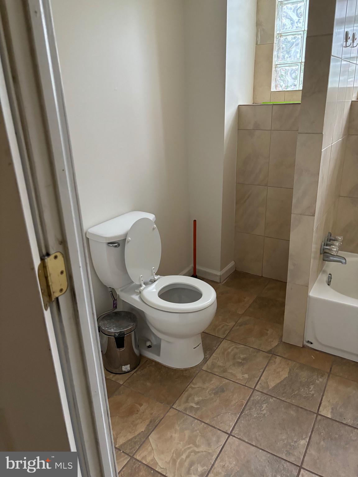 5518 Westford Road Philadelphia, PA 19120 - Photo 8 of 16 Gallery Image 8