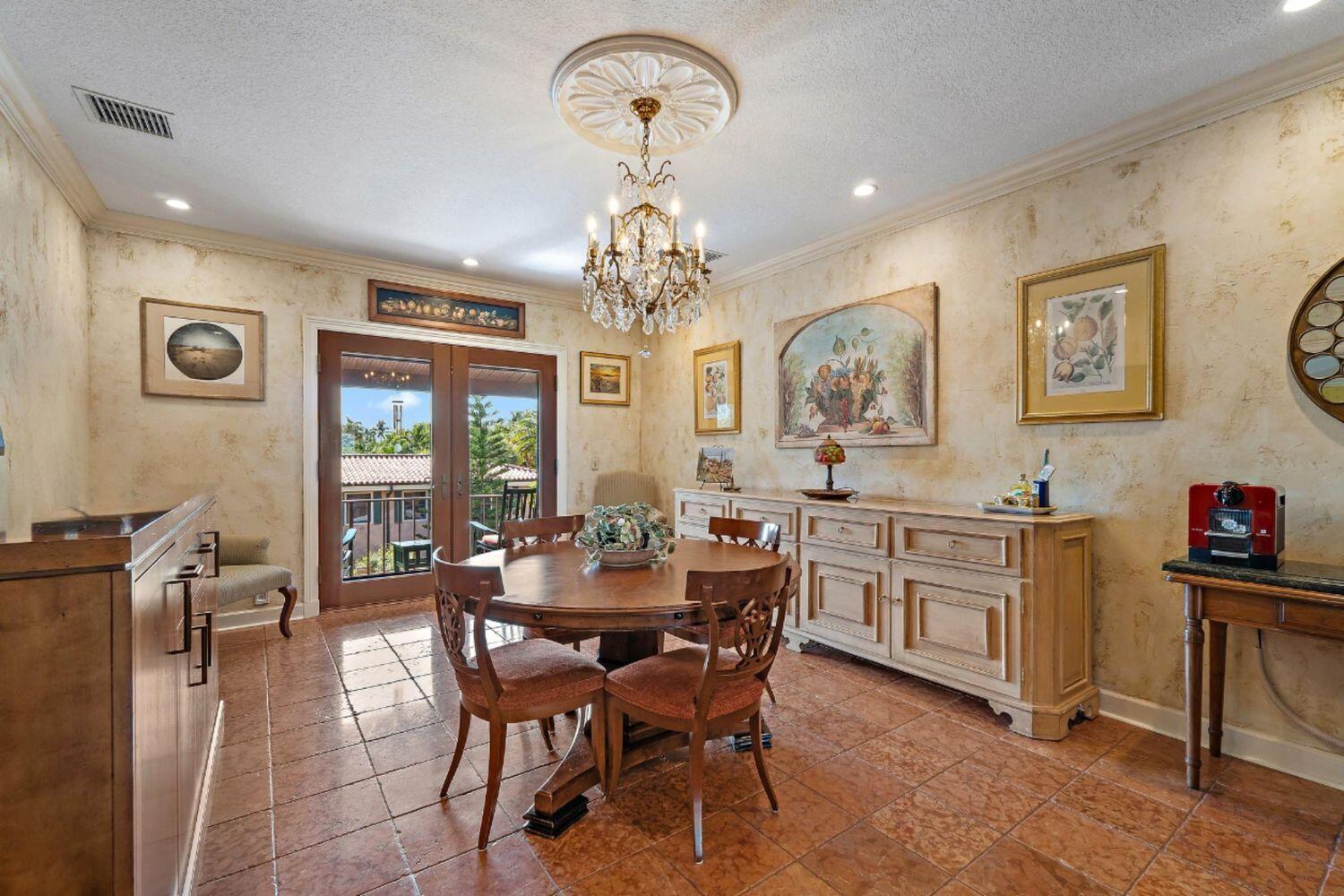 527 South Beach Road Jupiter Island, FL 33455 - Photo 15 of 58 16