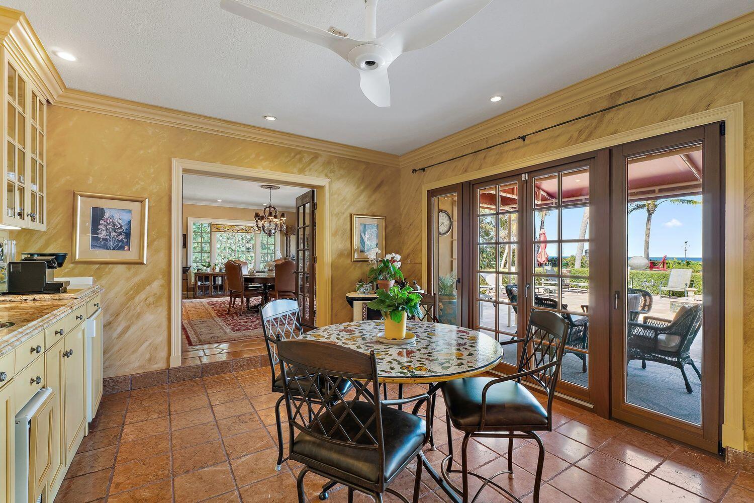 527 South Beach Road Jupiter Island, FL 33455 - Photo 19 of 58 24