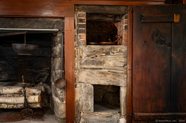 $540,000 | 131 Cow Hill Road, Clinton, CT 06413