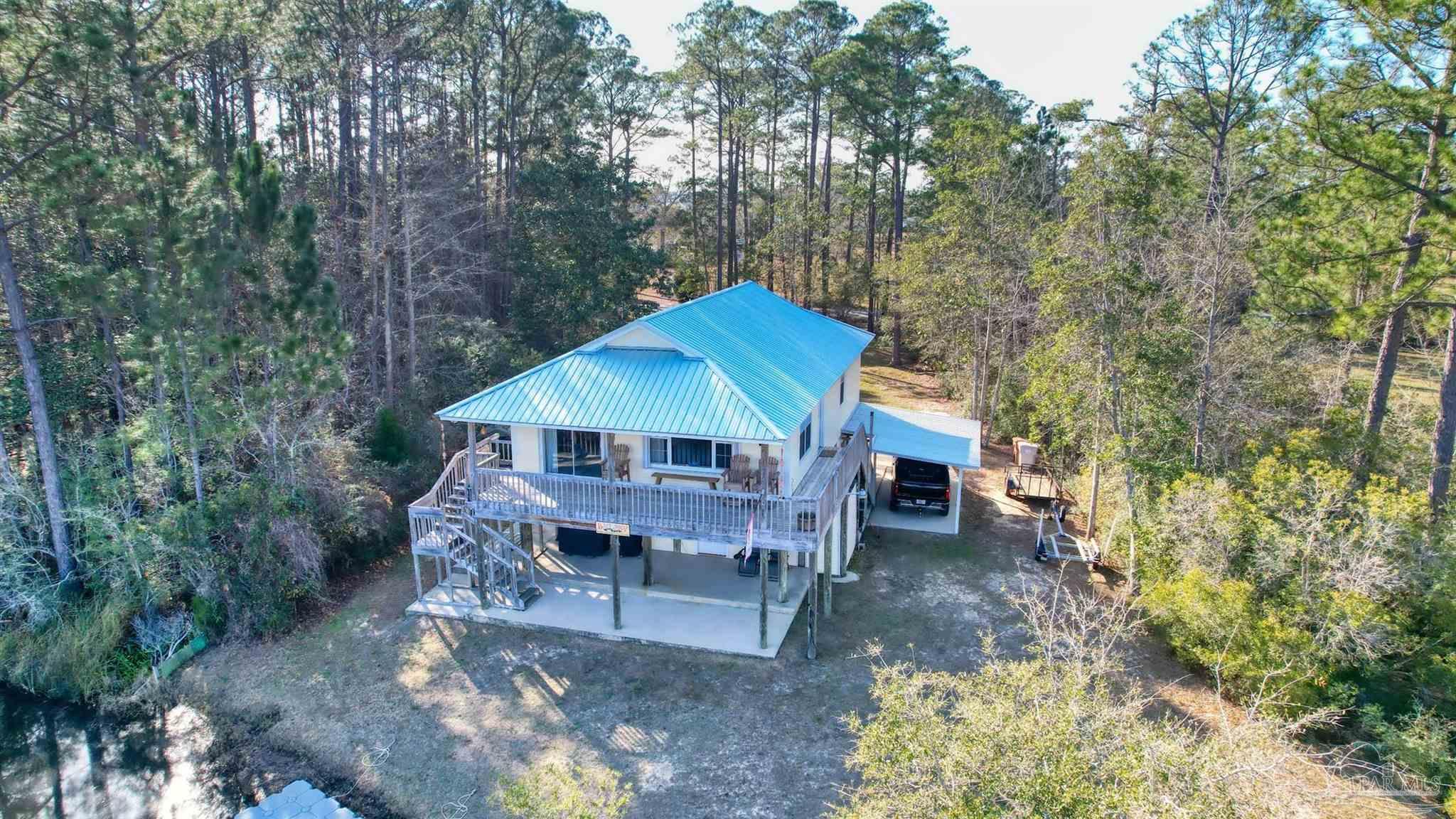 7550 Petersen Point Road Milton, FL 32583 - Photo 3 of 44 Gallery Image 3
