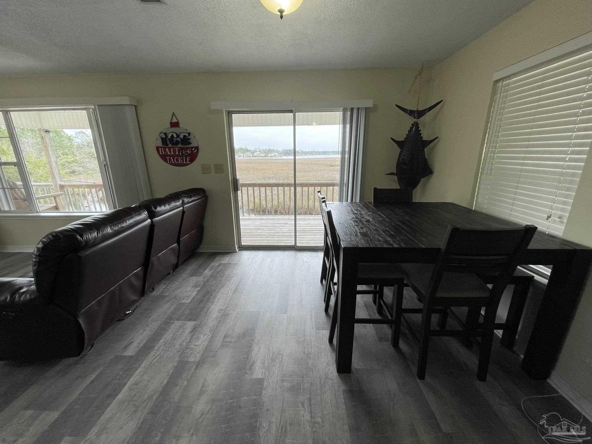 7550 Petersen Point Road Milton, FL 32583 - Photo 10 of 44 Gallery Image 10