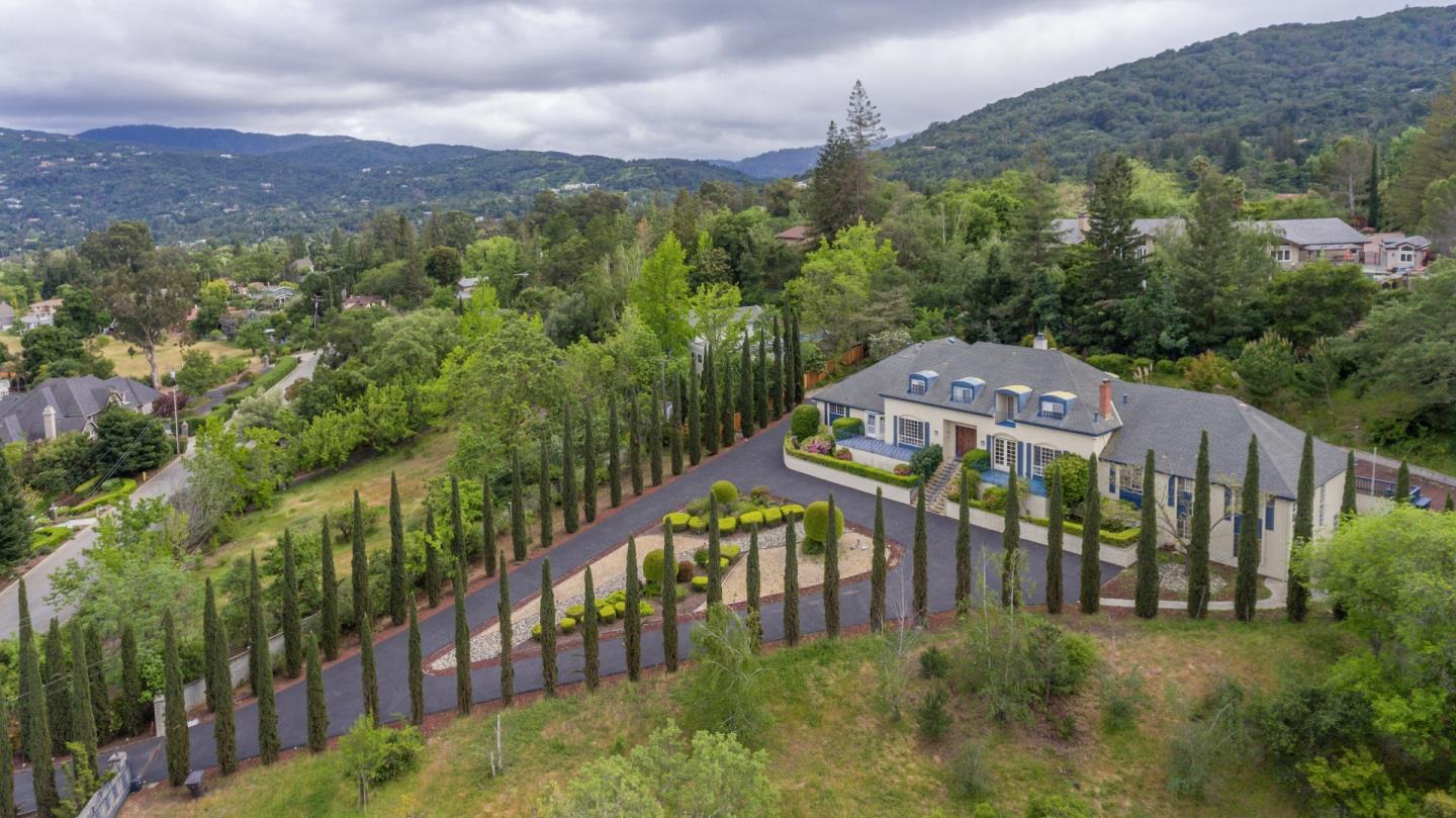 15943 Viewfield Road Monte Sereno, CA 95030 - Photo 14 of 18
