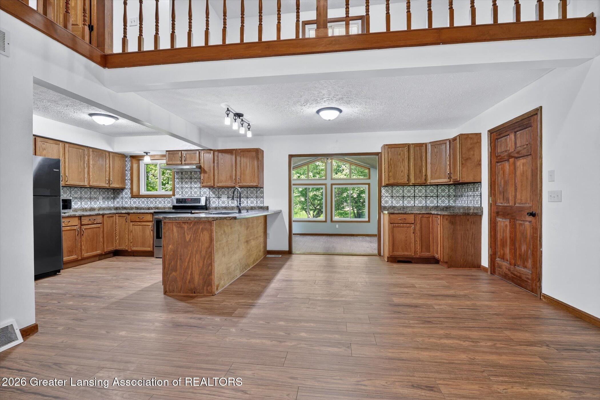 1515 Haslett Road Williamston, MI 48895 - Photo 8 of 63 08-DSC_4342