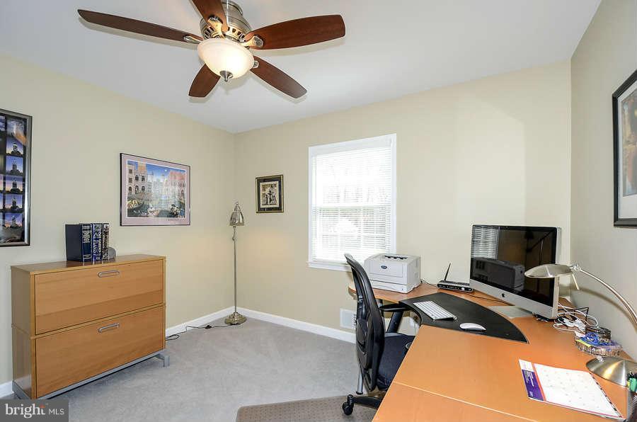 6146 Roxbury Avenue Springfield, VA 22152 - Photo 17 of 22 Bedroom 3