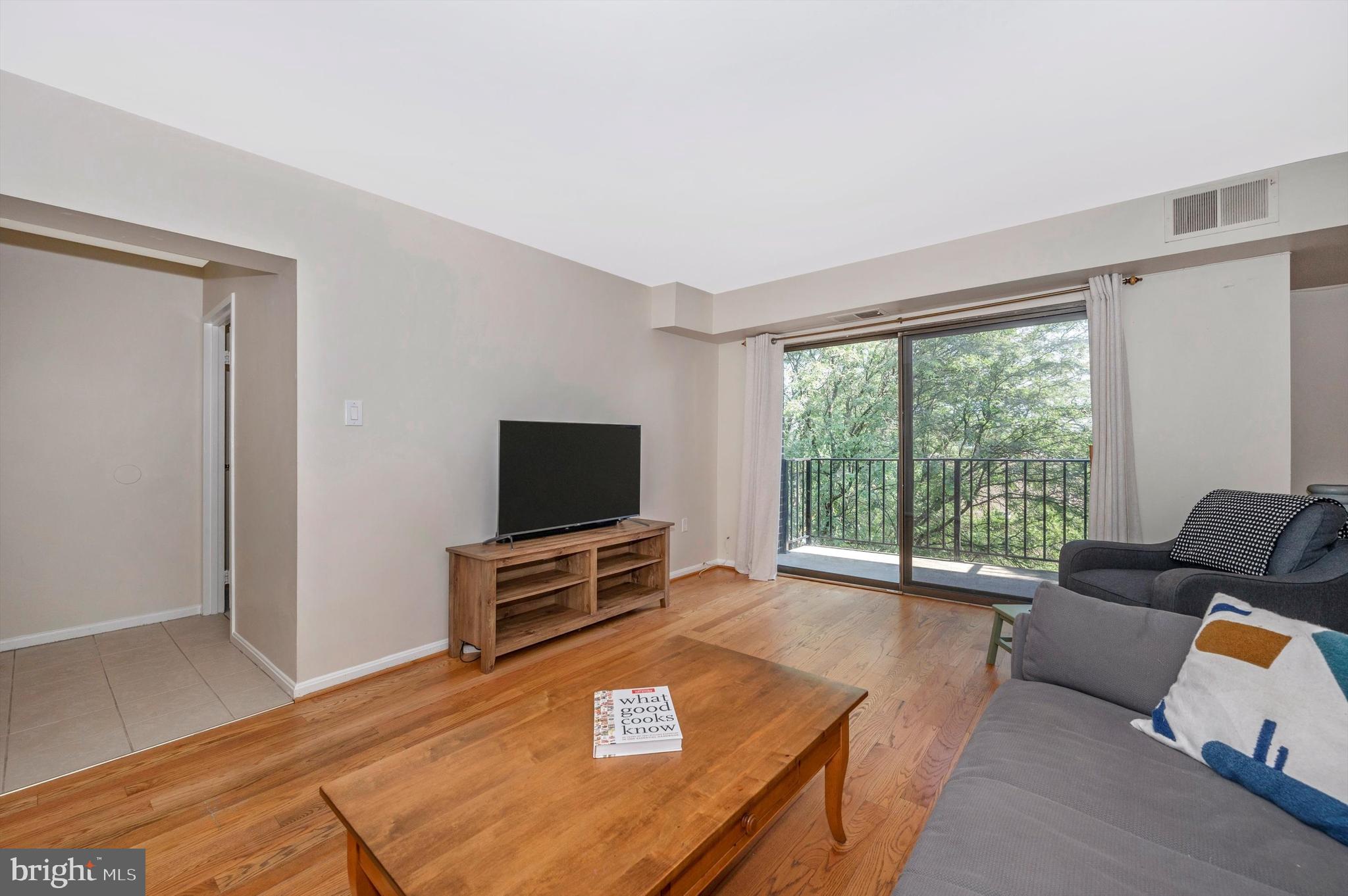 17807 Buehler Road, Unit 3A1 Olney, MD 20832 - Photo 5 of 42 Gallery Image 5