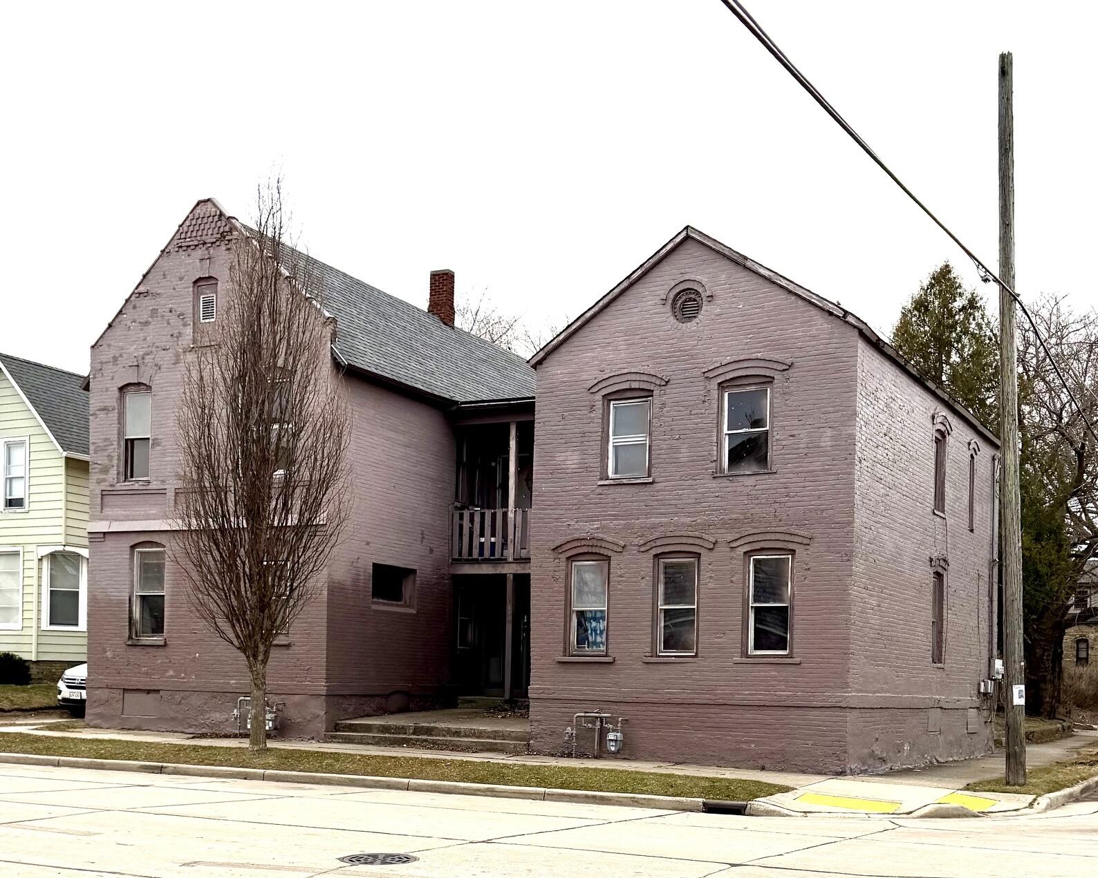 1840 North Wisconsin Street Racine, WI 53402 - Photo 1 of 1 Main Photo