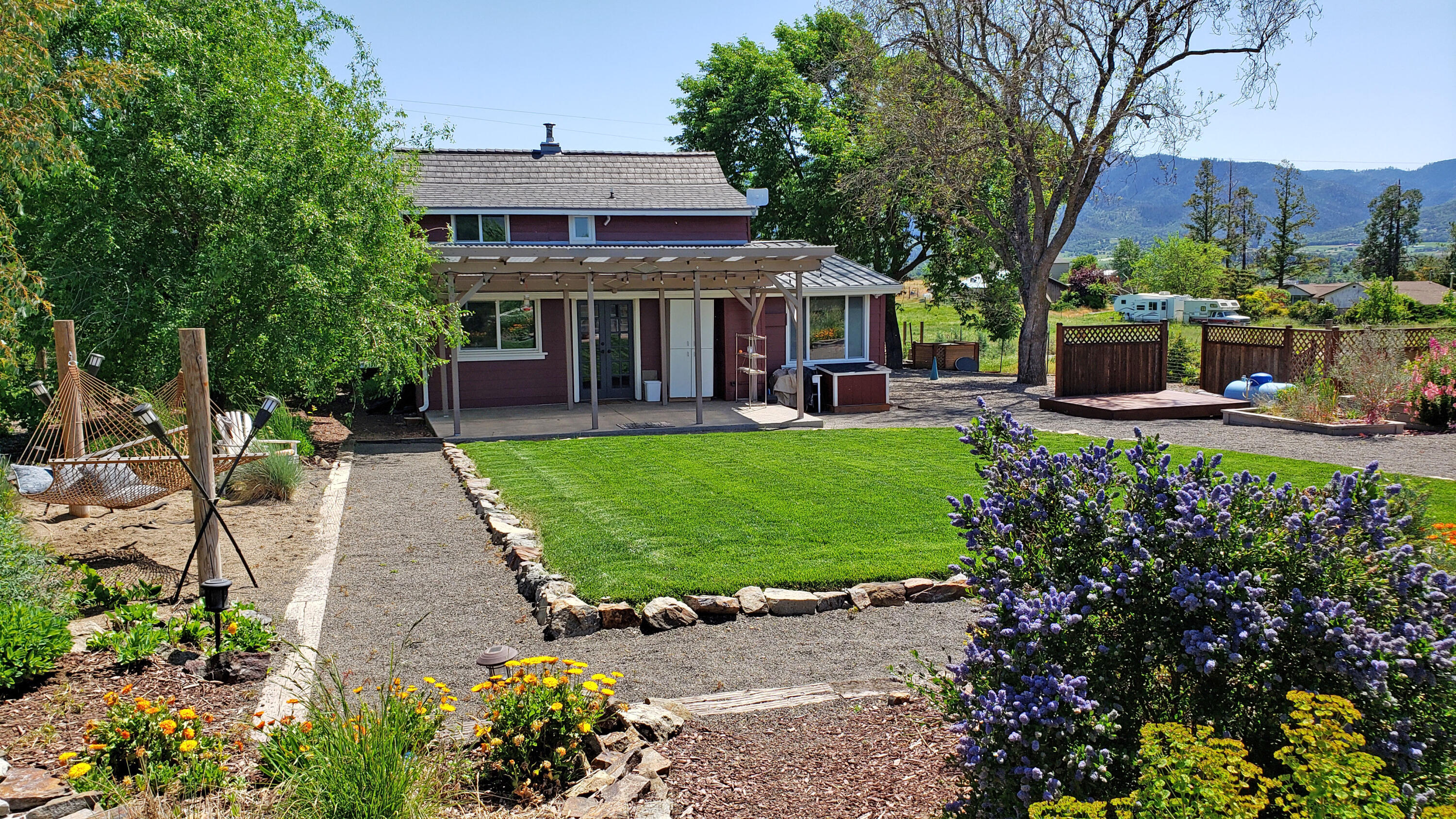 1199 Suncrest Road Talent, OR 97540 - Photo 41 of 51 20240517_144737