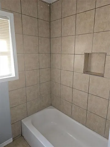 $1,600 | 4228 Lorin Avenue, Fort Worth, TX 76105