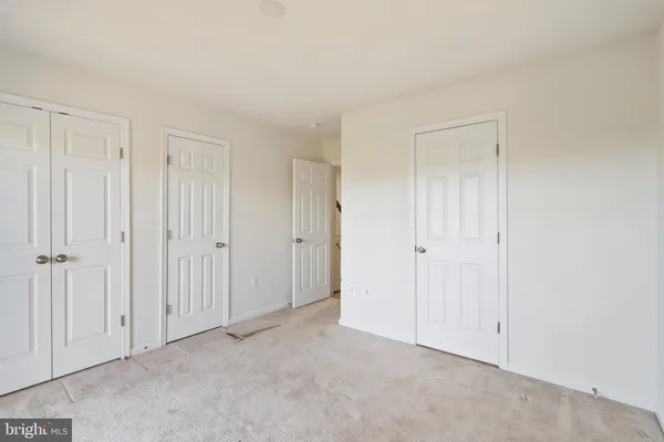 $399,900 | 15749 John Diskin Circle, Unit 100, Woodbridge, VA 22191