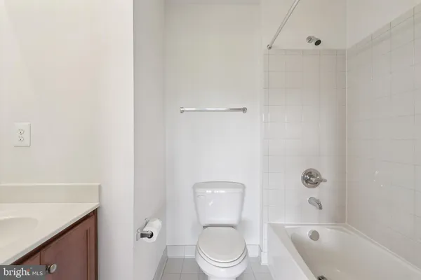 $399,900 | 15749 John Diskin Circle, Unit 100, Woodbridge, VA 22191