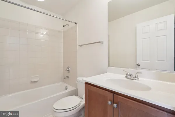 $399,900 | 15749 John Diskin Circle, Unit 100, Woodbridge, VA 22191
