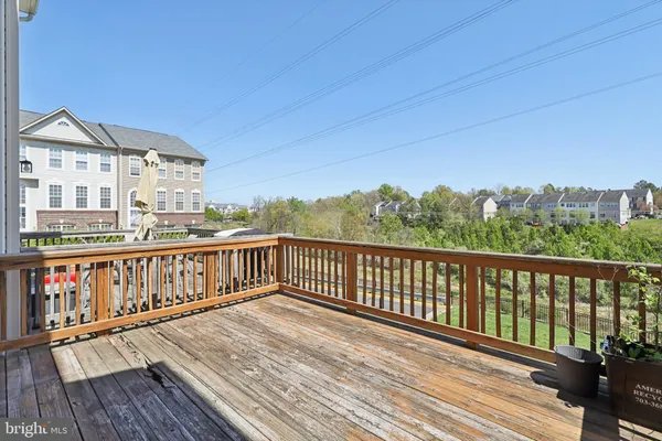 $399,900 | 15749 John Diskin Circle, Unit 100, Woodbridge, VA 22191