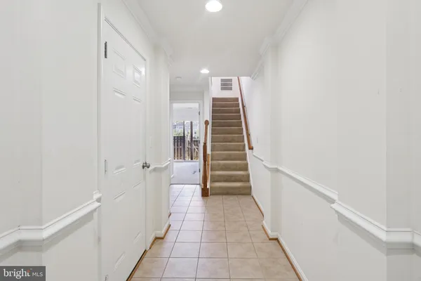 $399,900 | 15749 John Diskin Circle, Unit 100, Woodbridge, VA 22191