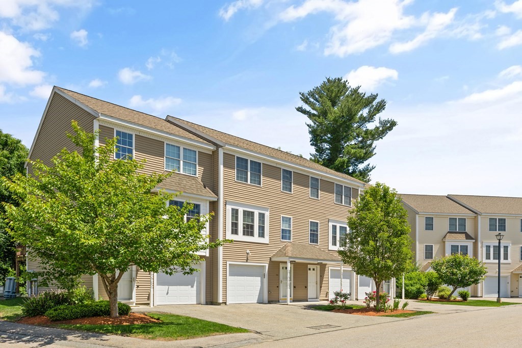 41 Boston Road, Unit 133 Billerica, MA 01862 - Photo 3 of 27 Gallery Image 3