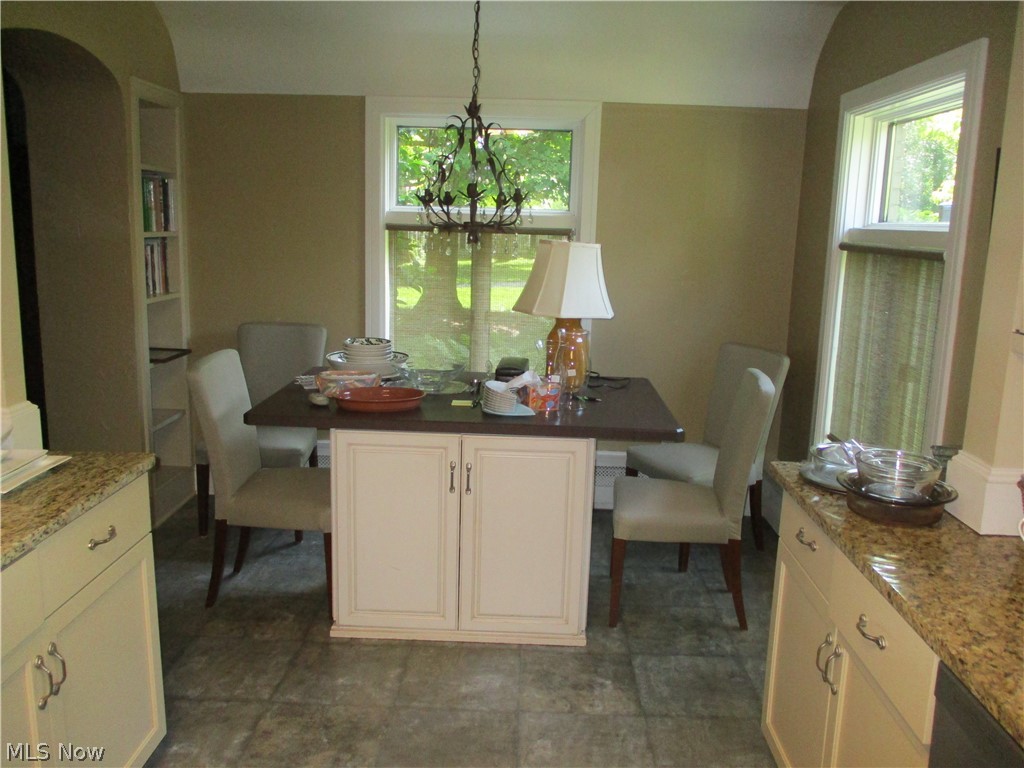 192 Wolcott Road Akron, OH 44313 - Photo 7 of 34