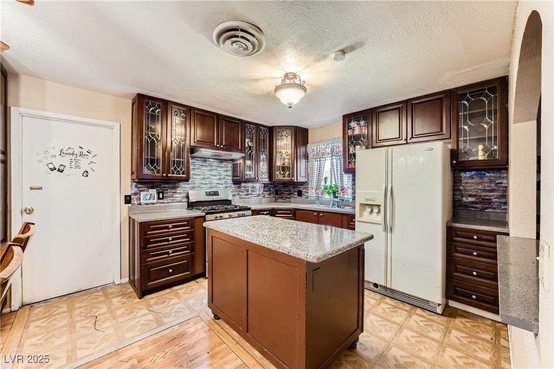 4322 East Viking Road Las Vegas, NV 89121 - Photo 7 of 30