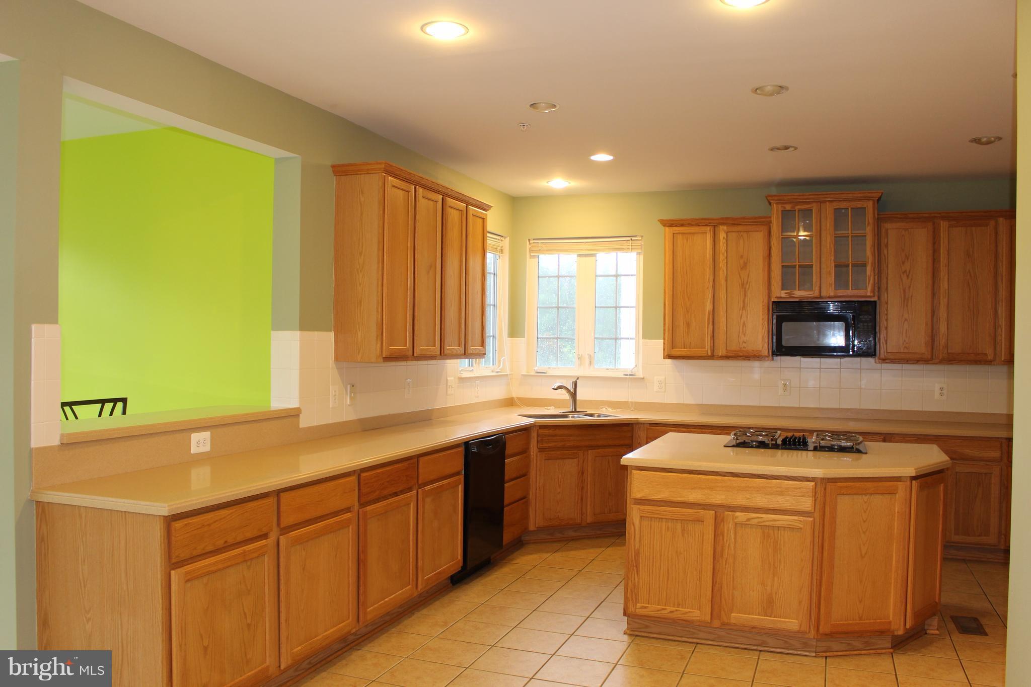 405 Potomac Ridge Drive Fort Washington, MD 20744 - Photo 13 of 30 Kitchen