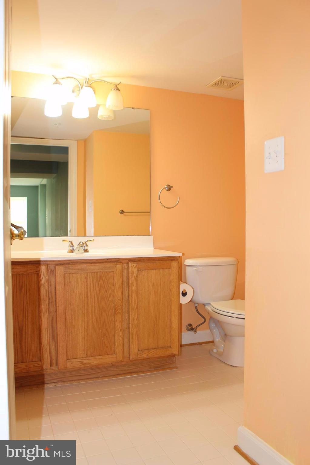 405 Potomac Ridge Drive Fort Washington, MD 20744 - Photo 22 of 30 Bath