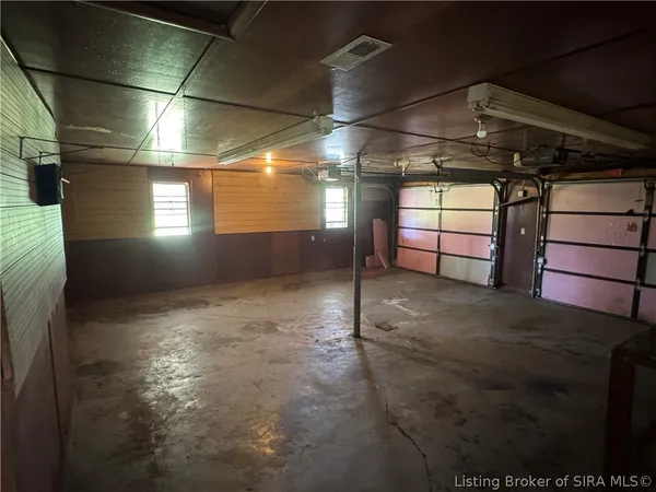 $274,900 | 101 Oakwood Drive, Salem, IN 47167