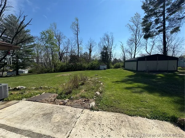 $274,900 | 101 Oakwood Drive, Salem, IN 47167