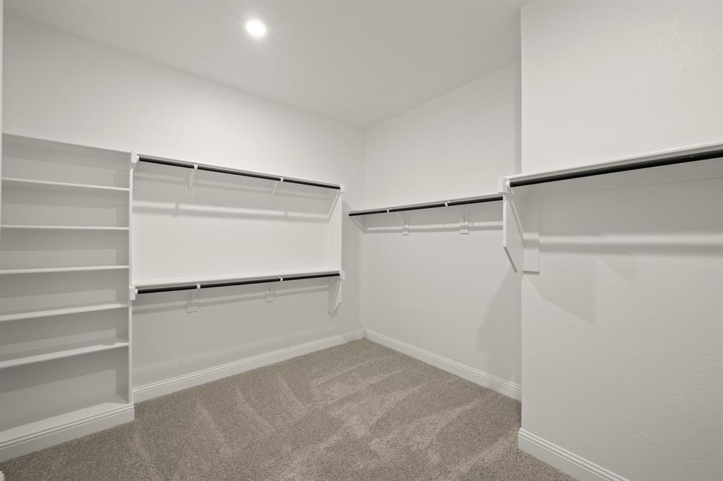 974 Reeves Drive DeSoto, TX 75115 - Photo 14 of 30 974 Reeves- Primary Suite-4