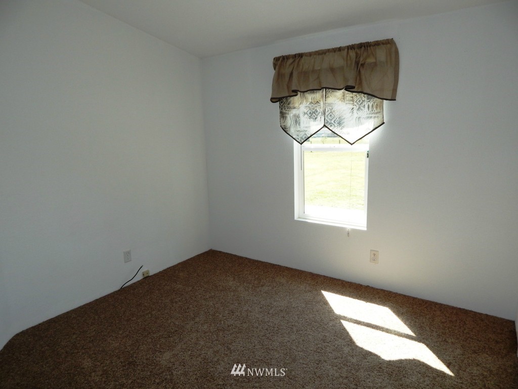 19707 Carper Road Southwest Rochester, WA 98579 - Photo 11 of 23