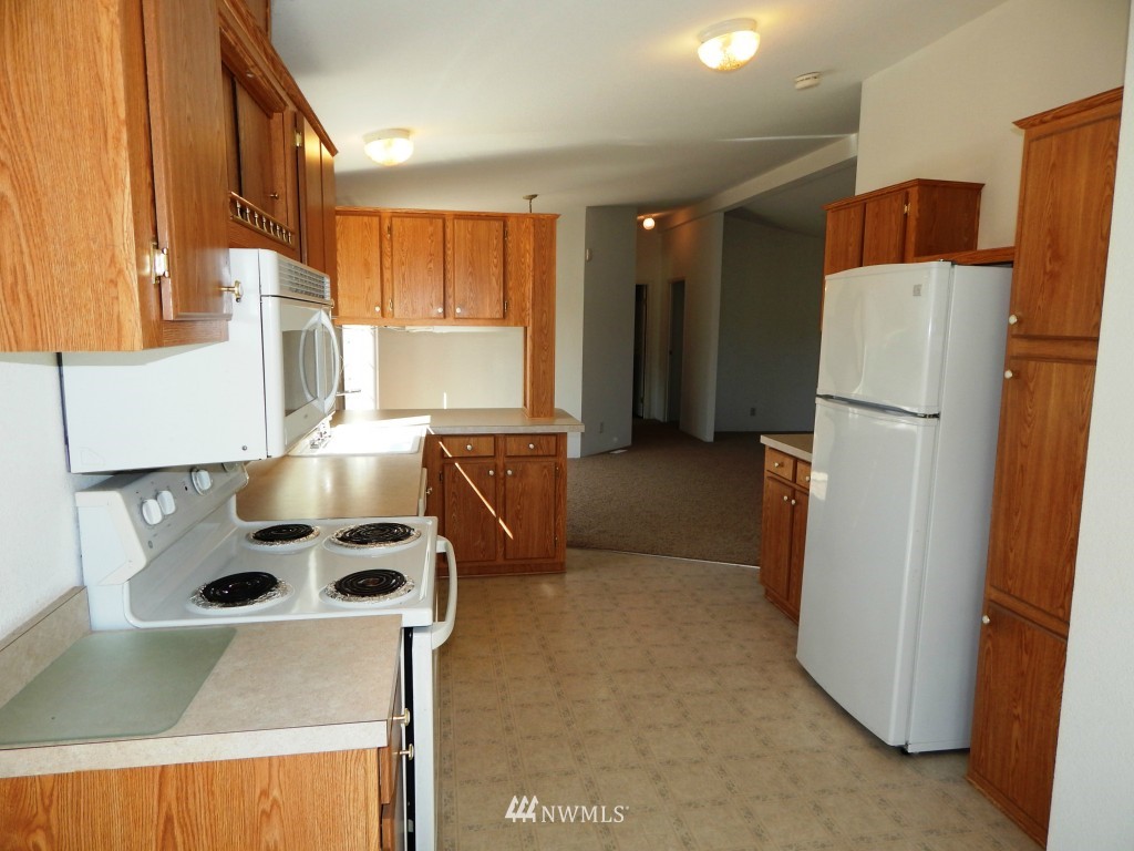 19707 Carper Road Southwest Rochester, WA 98579 - Photo 6 of 23