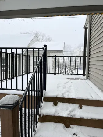 $1,000 | 812 Clay Street, Unit B, Niles, MI 49120